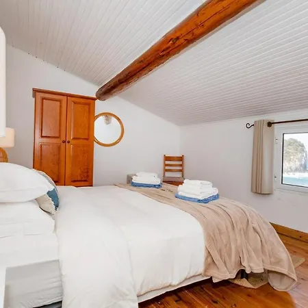 Guestready - Beachfront Casa Da Porto Formoso