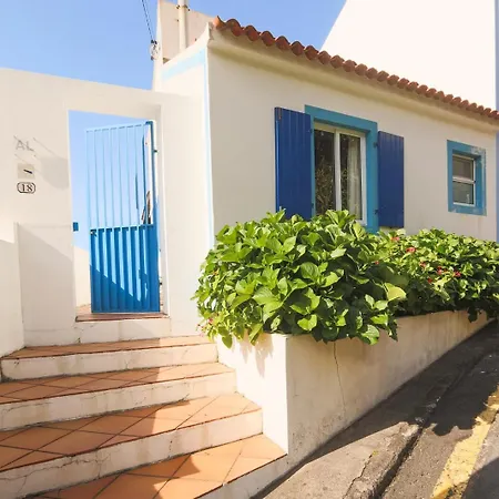 Guestready - Beachfront Casa Da Feriehus